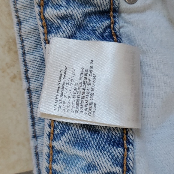 H&M Blue Denim Jeans Skirt Buttons sz 8 - Picture 9 of 9
